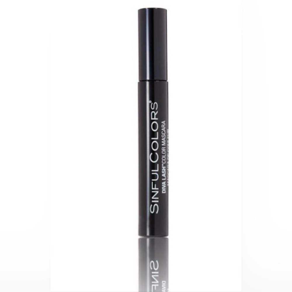 Black Diva Lash Mascara - Volumizing Black Mascara